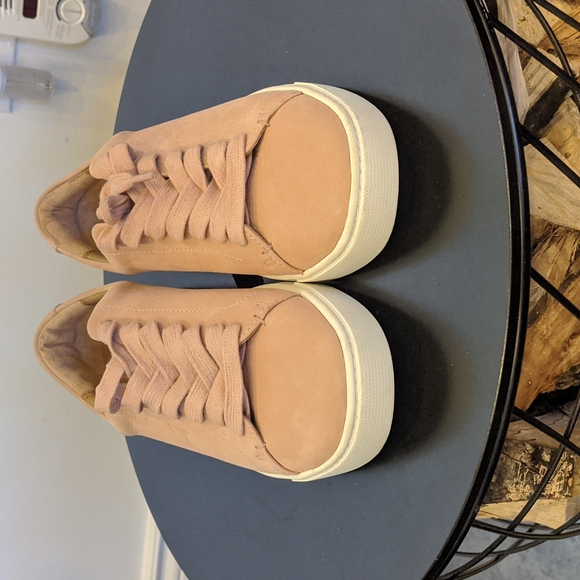 Frye Sneakers NWOT, size 10 - Picture 3 of 9